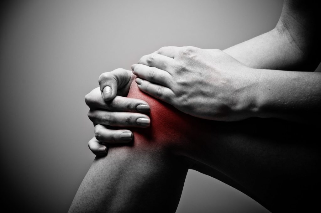 Manage Pain through Desensitization Knee Pain 2 scaled 1 manage pain through desensitization uncategorized