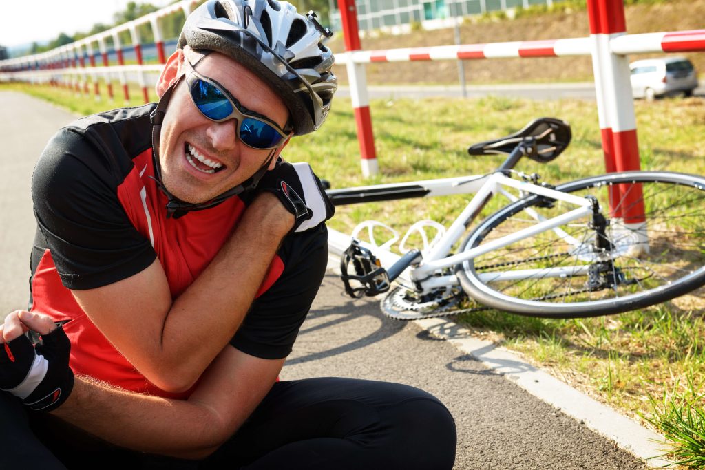 Why you should turn to a sports therapist for shoulder injury treatment shutterstock 319229471 shoulder injury sports therapy