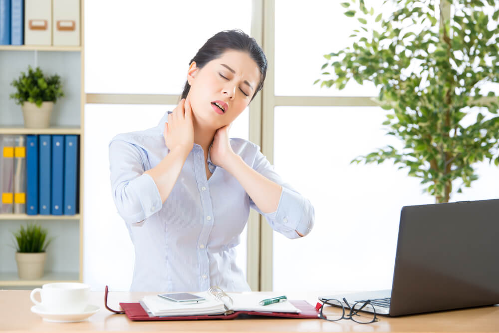 sudden neck pain