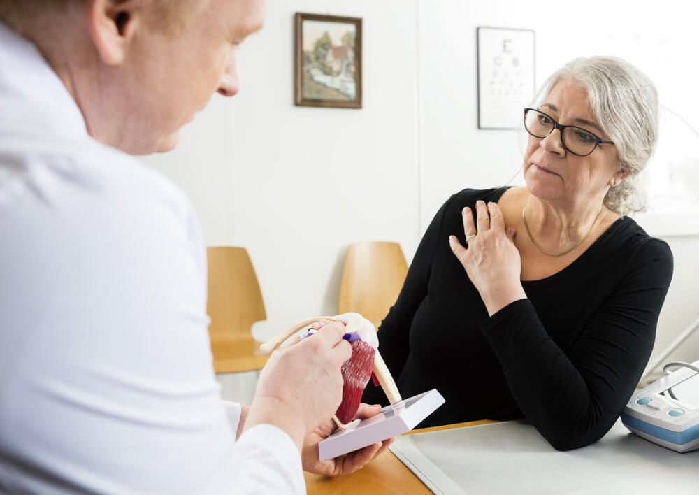 How long will I have pain after rotator cuff surgery? shutterstock 412414600 how long will i have pain after rotator cuff surgery