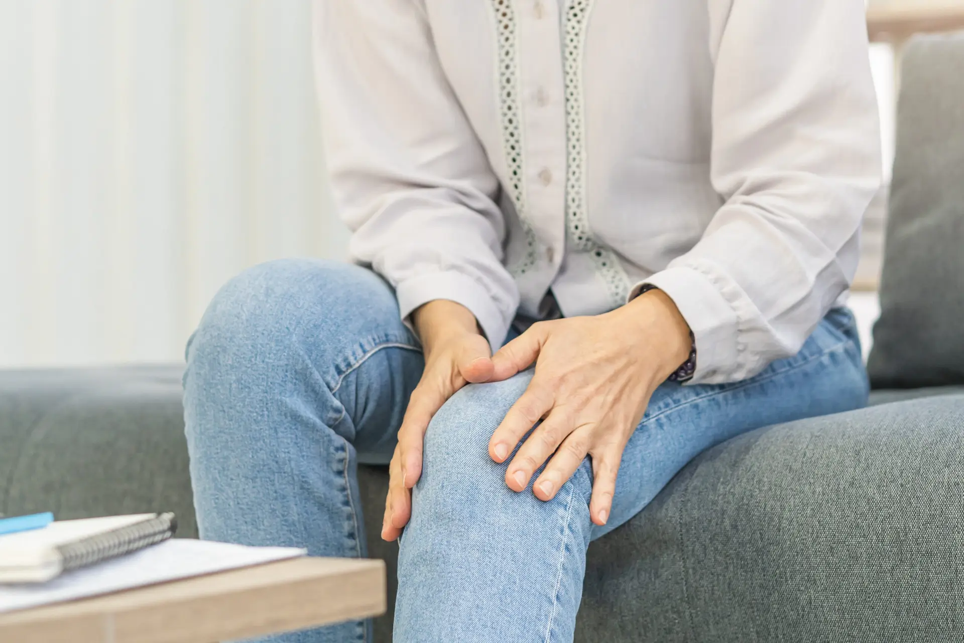 Stretches and Exercise for a Stiff Knee 